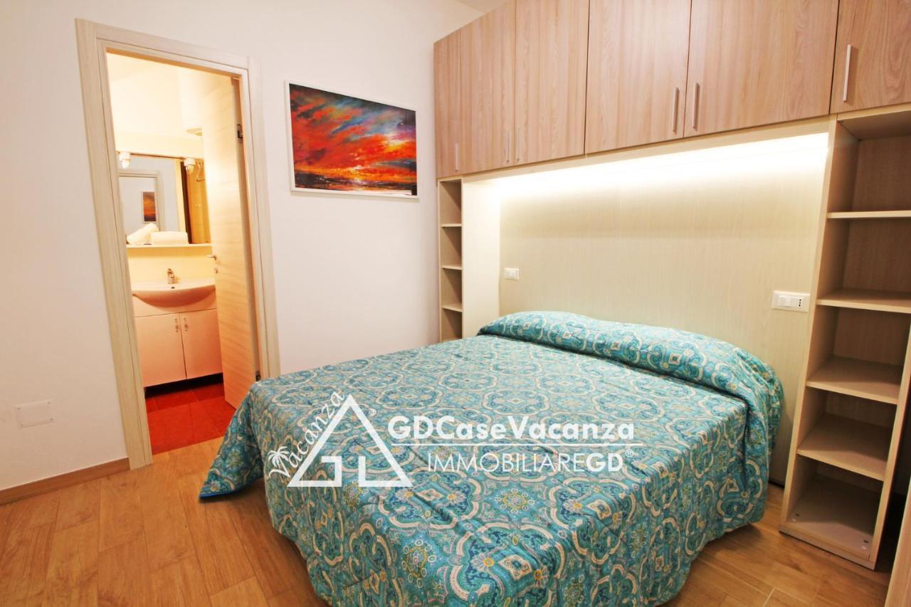 Gd Case Vacanza -Moderno Con Ampia Veranda- Torre dell'Orso Exterior foto